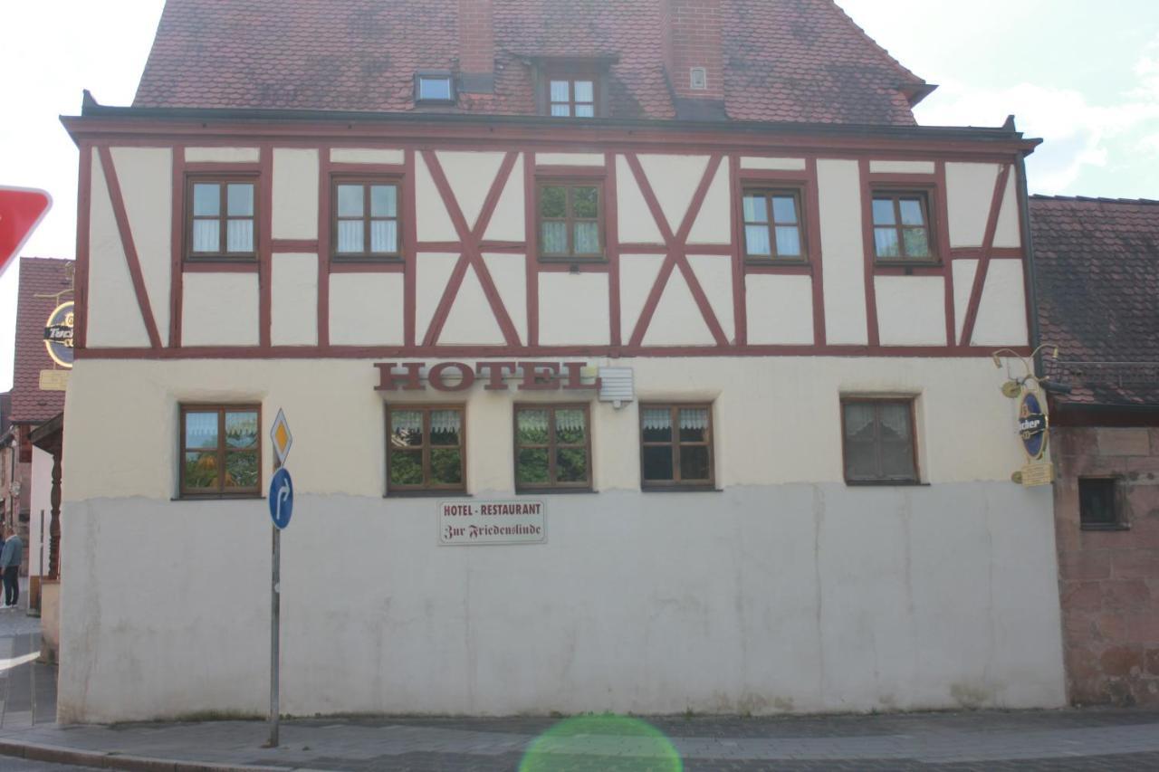 Hotel Zur Friedenslinde Нюрнберг Екстериор снимка