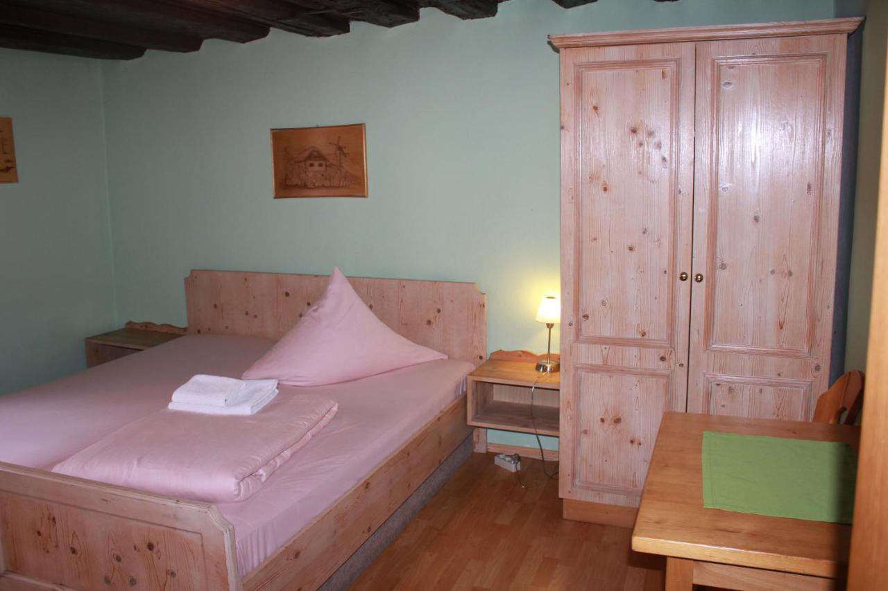 Hotel Zur Friedenslinde Нюрнберг Екстериор снимка