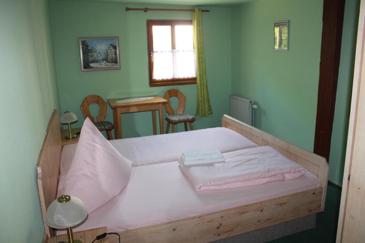 Hotel Zur Friedenslinde Нюрнберг Екстериор снимка